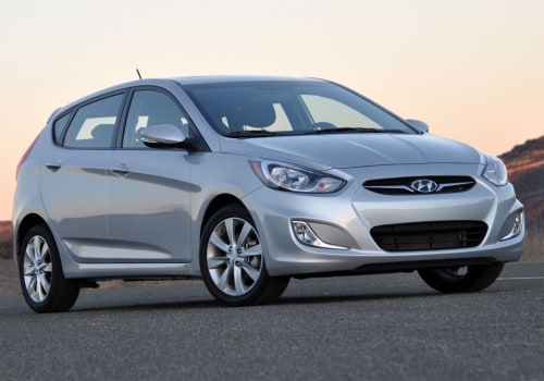 What's the difference between hyundai accent gs and gls?
